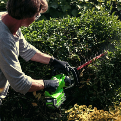 GREENWORKS G40HT61 Cordless Hedge Trimmer