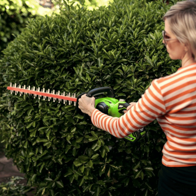 GREENWORKS G40HT61 Cordless Hedge Trimmer