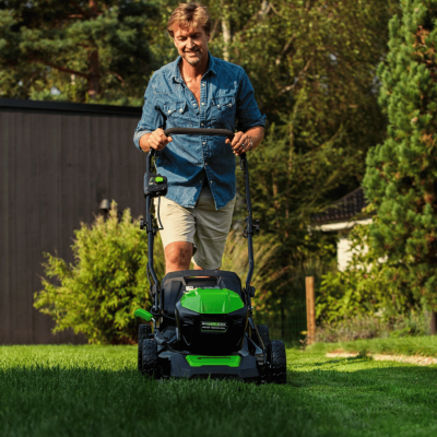 GREENWORKS GD40LM46HP 18-Inch Cordless Lawn Mower