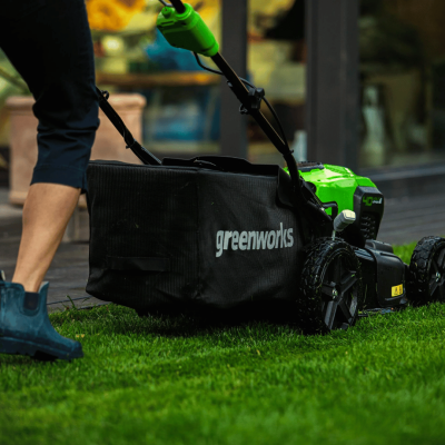 GREENWORKS GD40LM46HP 18-Inch Cordless Lawn Mower
