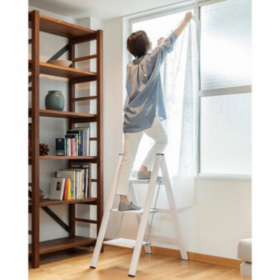 Aluminum folding ladder, 3 steps, HASEGAWA model SJ-3d.