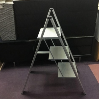 Aluminum folding ladder, 3 steps, HASEGAWA model SJ-3d.