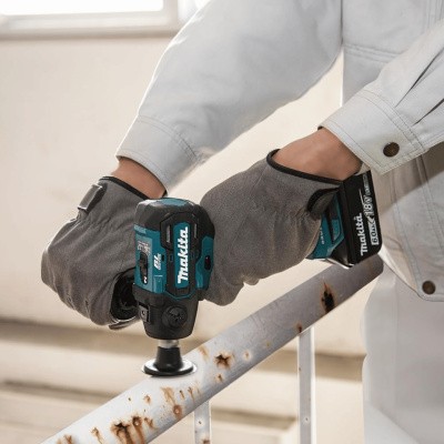 เครื่องขัดเงาไร้สาย 3 นิ้ว 18V MAKITA รุ่น DPV300Z (เฉพาะเครื่อง)