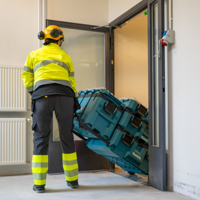 กล่องเครื่องมือฝาใส MAKTRAK SIZE M MAKITA รุ่น P-91045