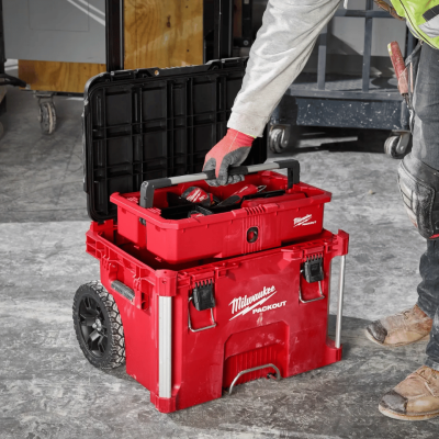 MILWAUKEE 48-22-8427 PACKOUT™ Rolling Tool Box