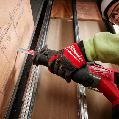 ถุงมือกันบาด MILWAUKEE รุ่น Wrecking Work Gloves
