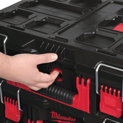 กล่องเครื่องมือขนาดกลางสีดำ PACKOUT MILWAUKEE รุ่น 4932464080