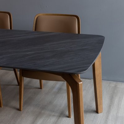 โต๊ะรับประทานอาหารรุ่น EXCLUSIVE SLAB