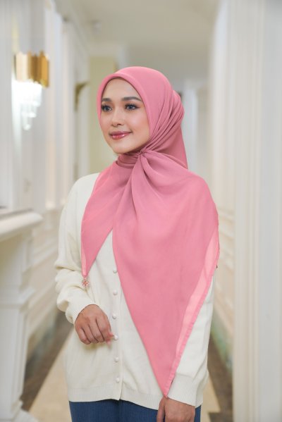 New Aery Collection x Sally Giovanny