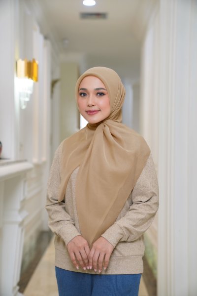 New Aery Collection x Sally Giovanny