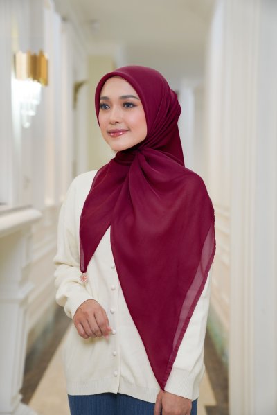 New Aery Collection x Sally Giovanny