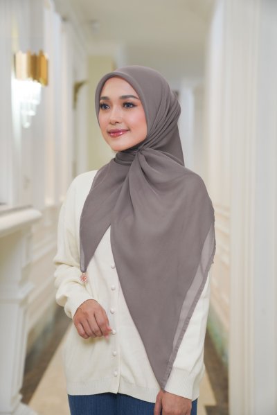 New Aery Collection x Sally Giovanny