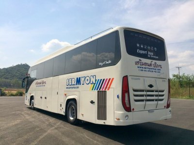luxury bus  35-45 seater