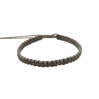 Plain macrame bracelet