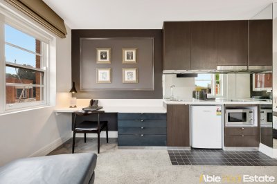 213/48 Wellington Parade East Melbourne VIC 3002