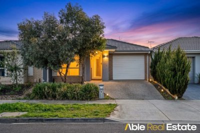 93 Anniversary Avenue, Wyndham Vale VIC 3024