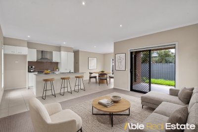 40 Bregman Esplanade, Manor Lakes, VIC 3024