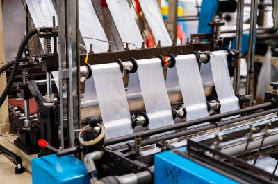 ถุงหูหิ้วใส่น้ำ HD ตรารถตัก