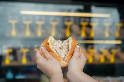 ขนมปังไส้แฮมทรัฟเฟิล