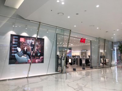 H&M icon siam