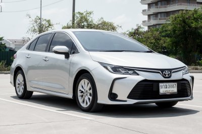 TOYOTA ALTIS 1.6 G (NEW) AT ปี2019 (9กฌ3087)