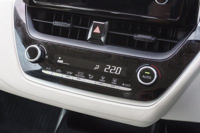 TOYOTA ALTIS 1.6 G (NEW) AT ปี2019 (9กฌ3091)
