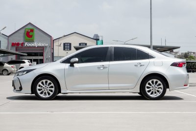 TOYOTA ALTIS 1.6 G (NEW) AT ปี2019 (9กฌ3091)