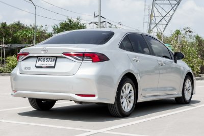 TOYOTA ALTIS 1.6 G (NEW) AT ปี2019 (9กฎ5738)