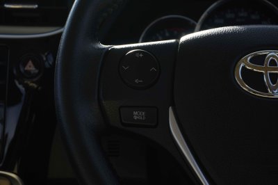 TOYOTA ALTIS 1.6 G AT ปี 2018 (8กฎ8206)