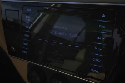 TOYOTA ALTIS 1.6 G AT 2018 จด 2019 (8กด8727)
