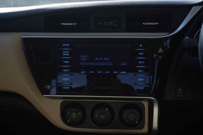 TOYOTA ALTIS 1.6 G AT 2018 จด 2019 (8กด8727)