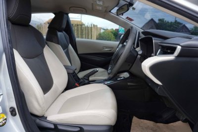 TOYOTA ALTIS (NEW) 1.6 G AT ปี 2019 (9กด8992)