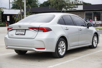 TOYOTA ALTIS (NEW) 1.6 G AT ปี 2019 (9กด8992)