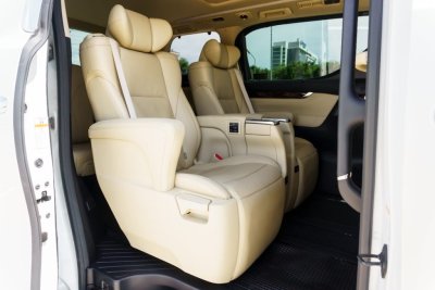 TOYOTA ALPHARD 2.5 HYBRID SRC AT ปี2019