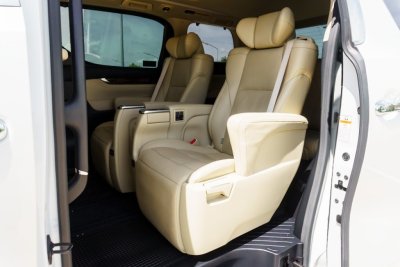 TOYOTA ALPHARD 2.5 HYBRID SRC AT ปี2019