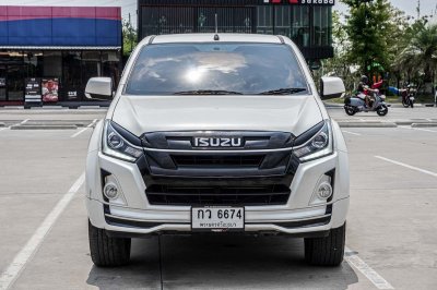 ISUZU D-MAX D-CAB1.9 HI-LANDER STEALTH Z DVD MT ปี 2019