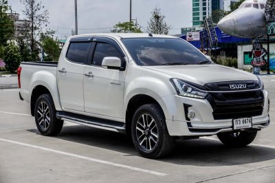ISUZU D-MAX D-CAB1.9 HI-LANDER STEALTH Z DVD MT ปี 2019