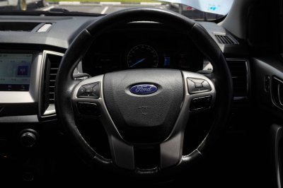 FORD EVEREST 2.0 L TURBO TITANIUM AT ปี 2018