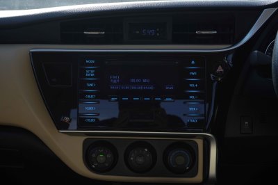 TOYOTA ALTIS 1.6 G AT ปี2018 (8กณ7180)