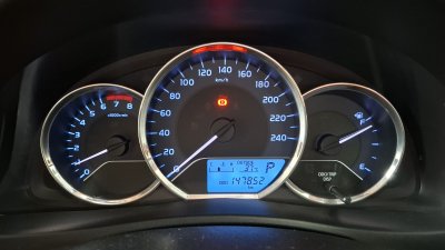 TOYOTA ALTIS 1.6 G AT ปี 2018 (8กด8854)