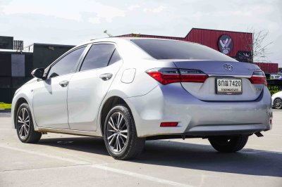 TOYOTA ALTIS 1.6 G AT ปี 2018 (8กณ7420)