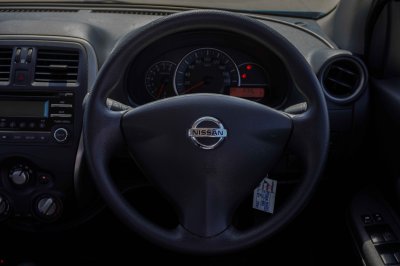 NISSAN MARCH 1.2 E AT ปี2018 (7กส806)