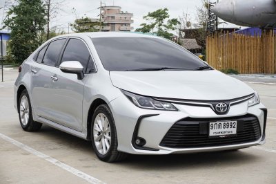 TOYOTA  ALTIS (NEW) 1.6 G AT ปี 2019 (9กด8992)