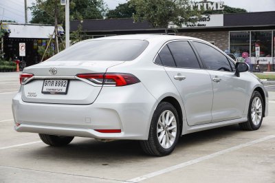 TOYOTA  ALTIS (NEW) 1.6 G AT ปี 2019 (9กด8992)