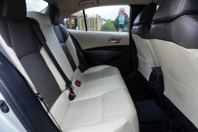 TOYOTA  ALTIS (NEW) 1.6 G AT ปี 2019 (9กด8992)