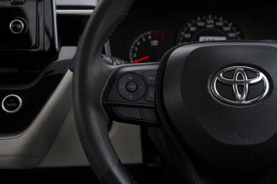 TOYOTA  ALTIS (NEW) 1.6 G AT ปี 2019 (9กด8992)