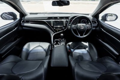 TOYOTA CAMRY 2.0 G ปี2020 (9กศ2762)