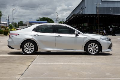 TOYOTA CAMRY 2.5 HYBRID ปี2021 (ขน3313)