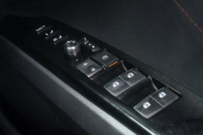 TOYOTA CAMRY 2.0 G ปี2020 (9กศ2762)