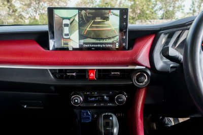 TOYOTA YARIS ATIV 1.2 PREMIUM LUXURY AT ปี2022 จด2023 (งพ8945)